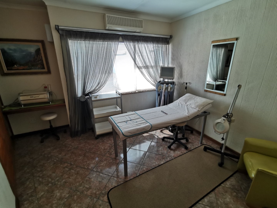 Commercial Property for Sale in Wilkoppies North West